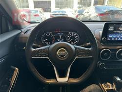 نیسان سێنترا